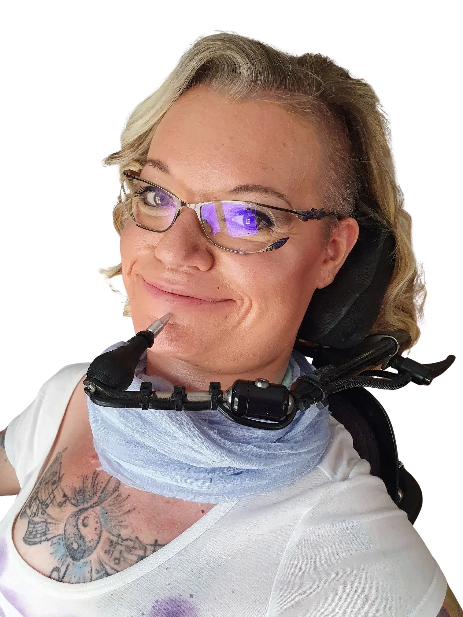 Portrait de Laetitia Rebord en fauteuil avec joystick mentonnier